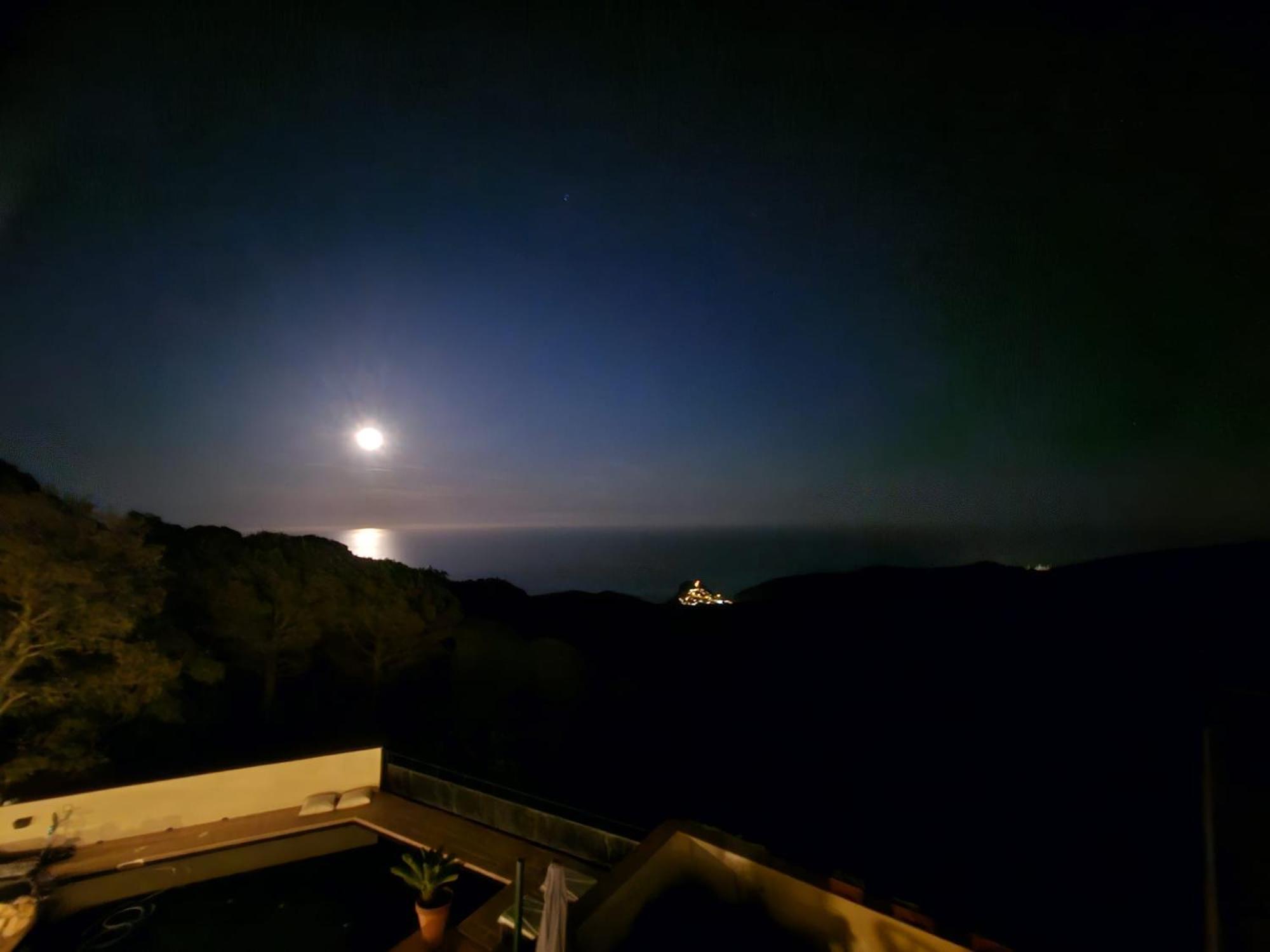 La Roqueta Hotel ตอสซาเดมาร์ ภายนอก รูปภาพ