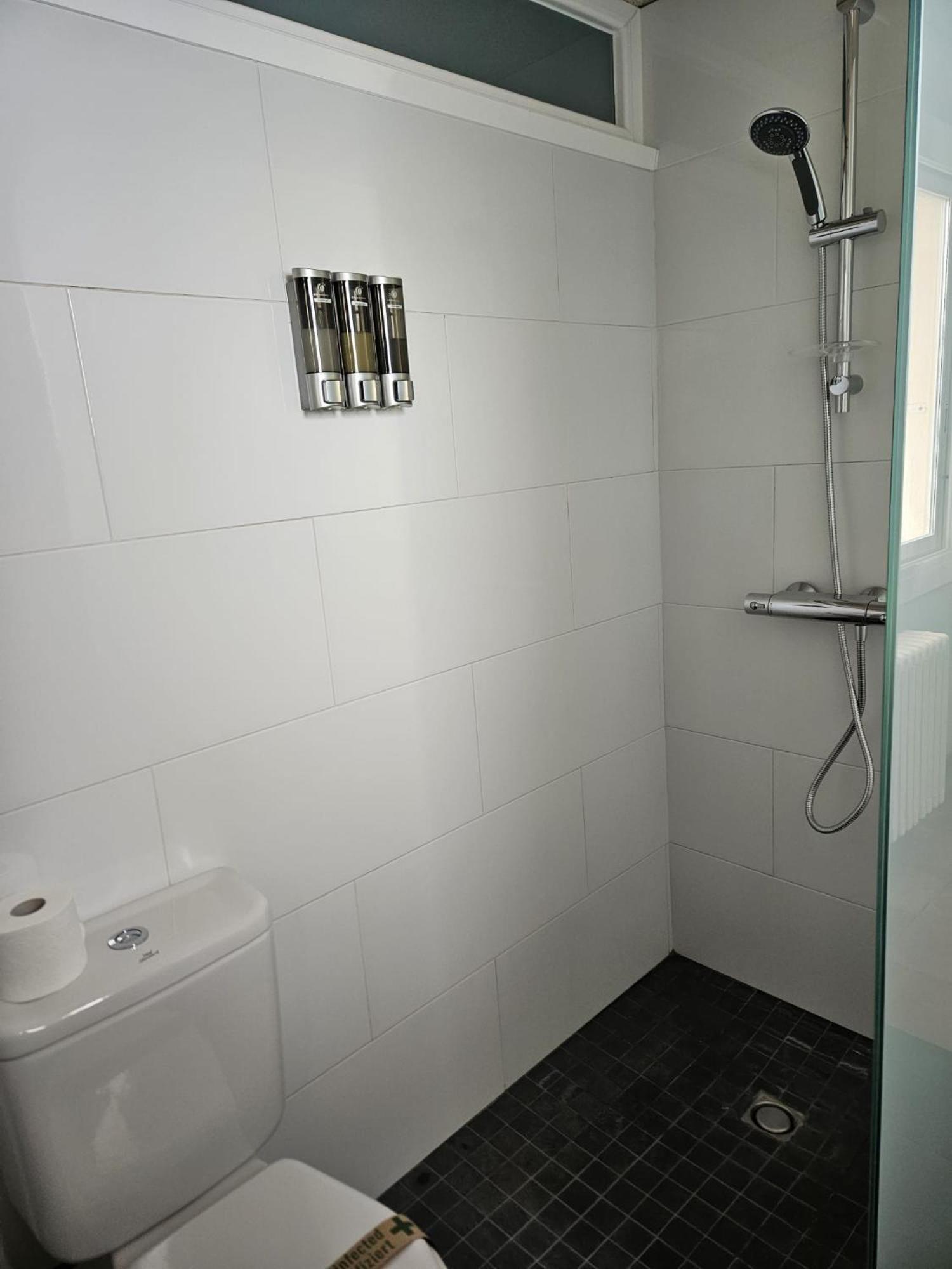 La Roqueta Hotel ตอสซาเดมาร์ ภายนอก รูปภาพ